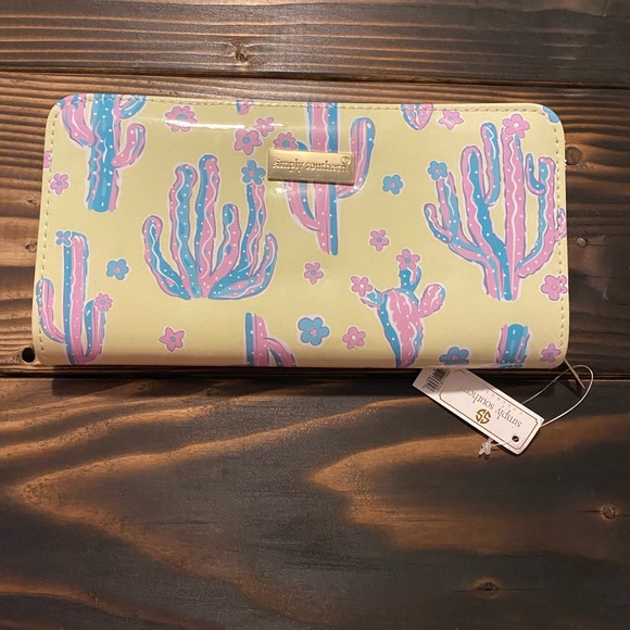 Simply Southern Handbags - 🦋SIMPLY SOUTHERN Wallet